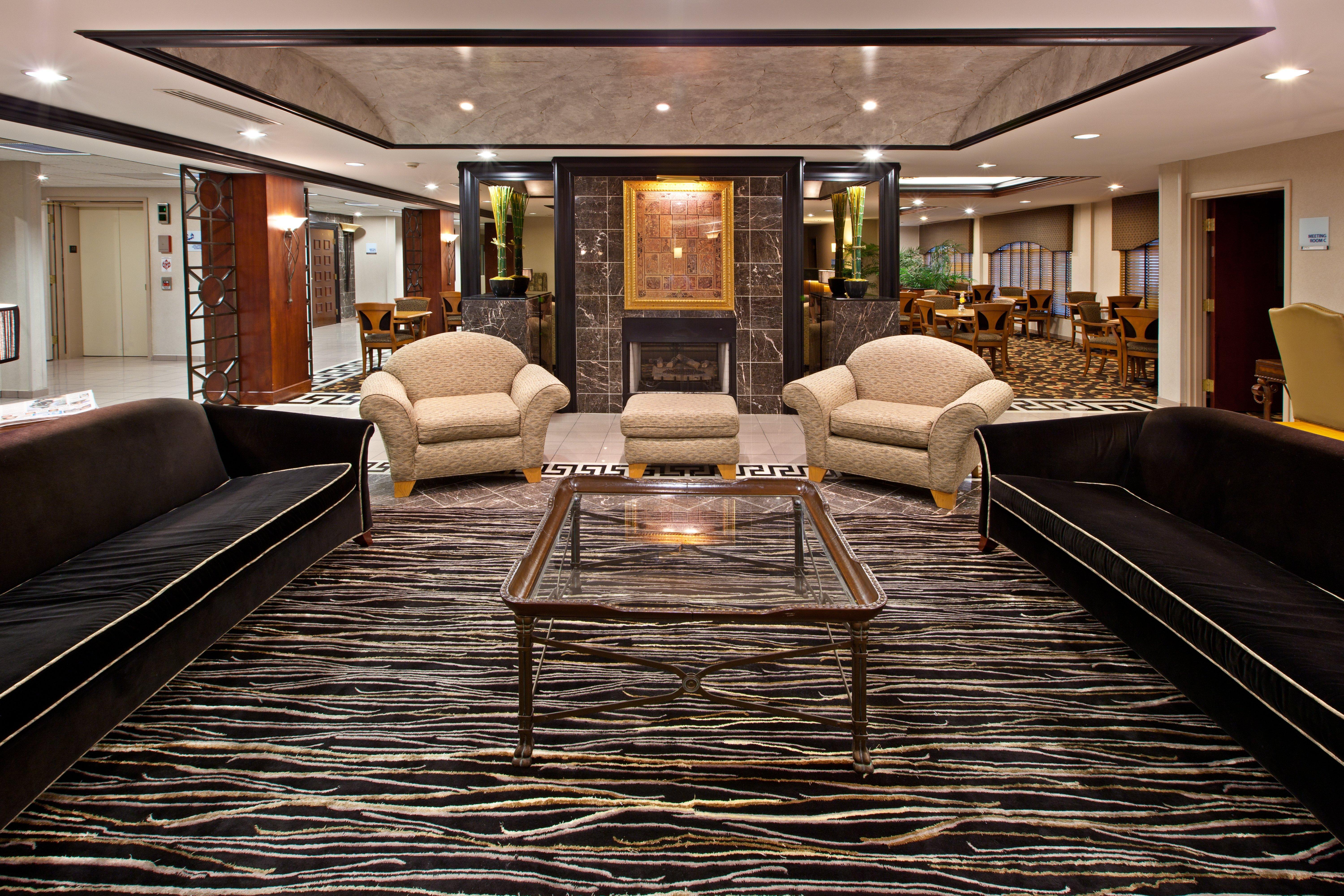 Holiday Inn Express Hotel & Suites Greenwood Interior photo