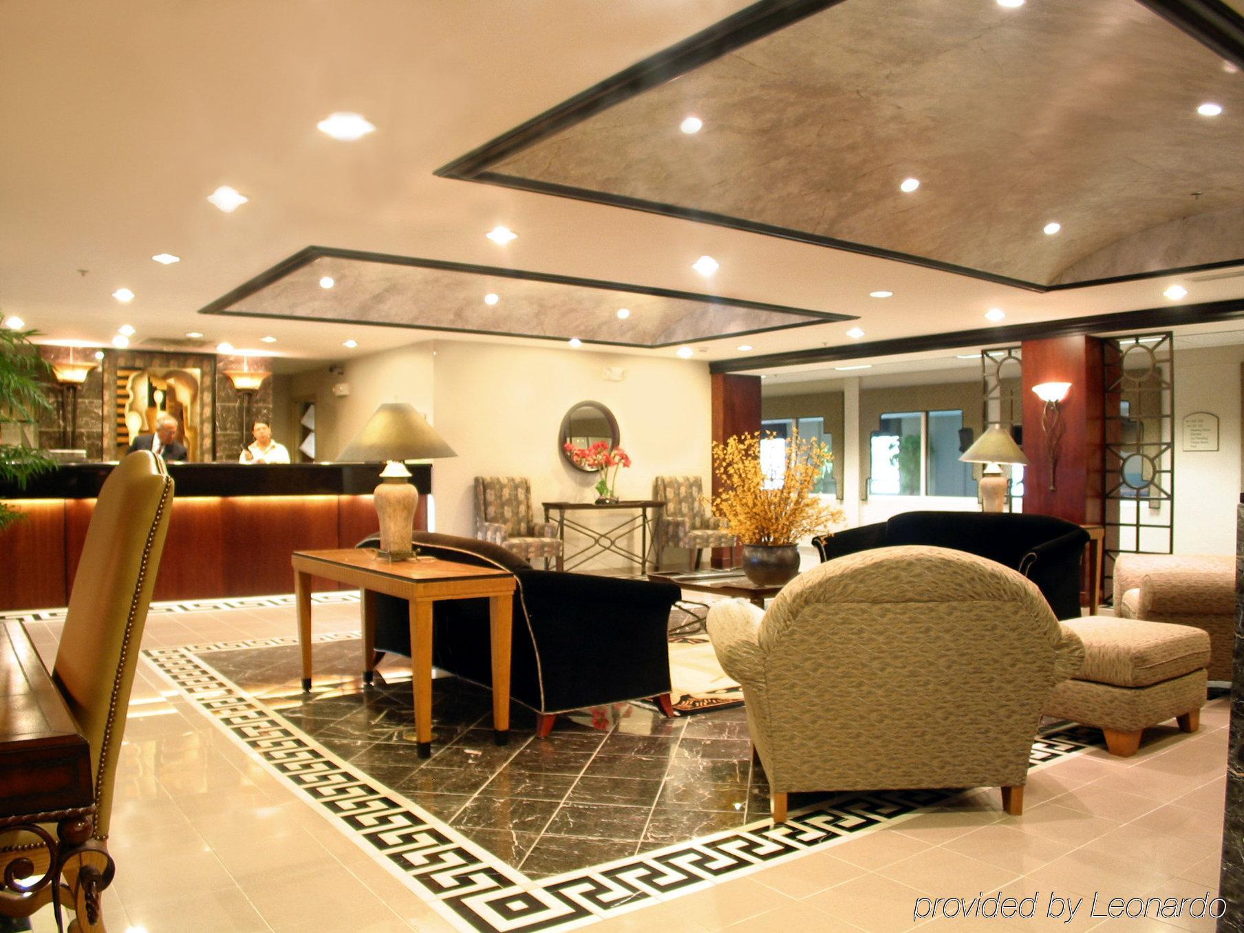 Holiday Inn Express Hotel & Suites Greenwood Interior photo